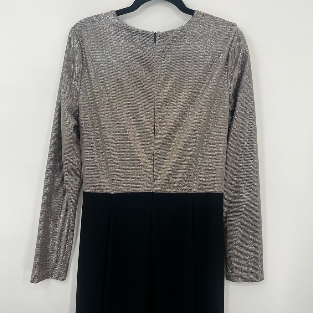 Black Halo Angie Flared Leg Jumpsuit Cutout Metallic Silver Bodice Romper 12 - Picture 6 of 17
